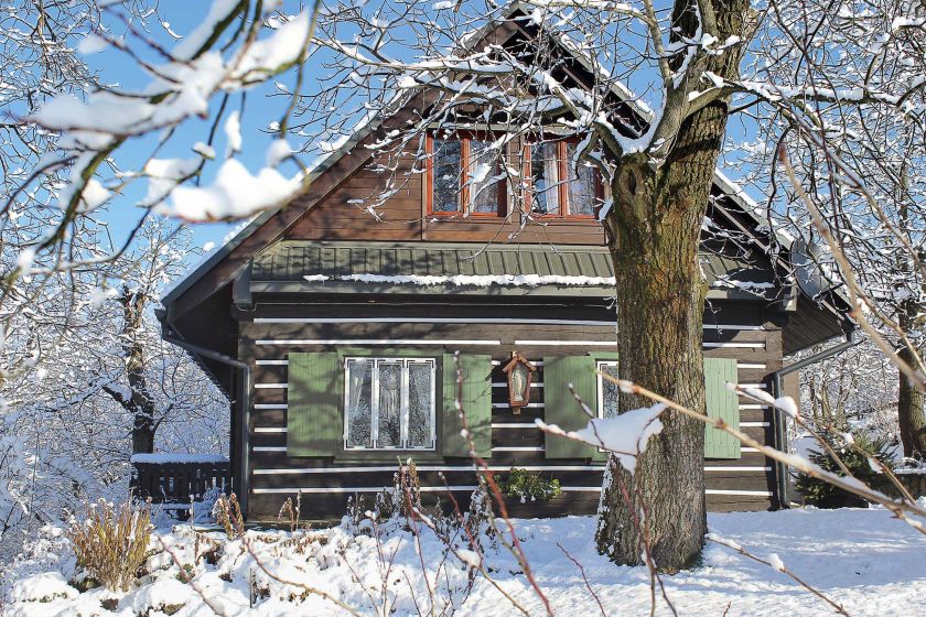 stary dom w bieszczadach