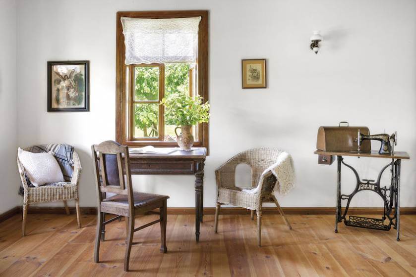 salon w stylu wiejskim