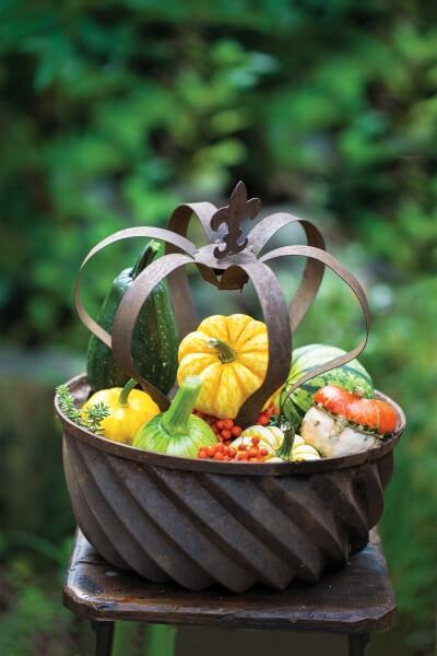Dekoracje z dyni i starej foremki